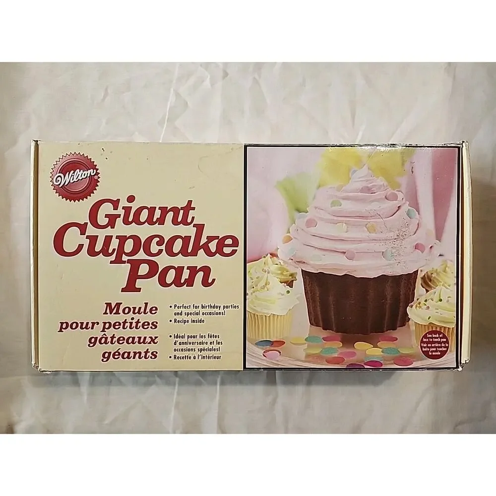 Wilton Giant Cupcake Pan 10 Cup Capacity NO RECIPE INSIDE